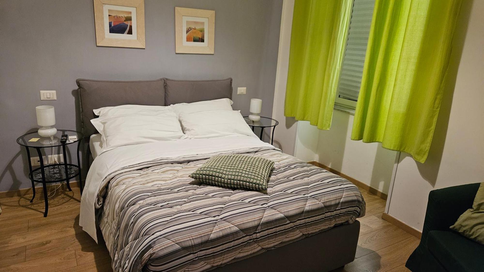 Studio Flat 381 Napoli Esterno foto